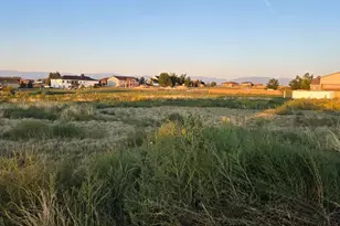 1201 S Alta Hacienda Dr, Pueblo West, CO 81007 - Photo 1