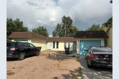 2020-2022 Vinewood Ln, Pueblo, CO 81005 - Photo 1