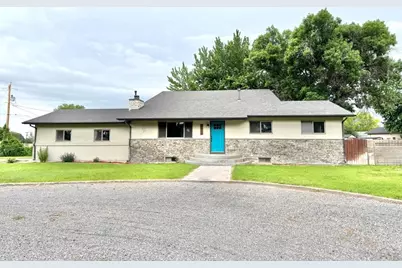 1345 Terry Cir, Pueblo, CO 81006 - Photo 1