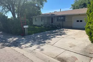 2 Sundance Ct, Pueblo, CO 81008 - Photo 1