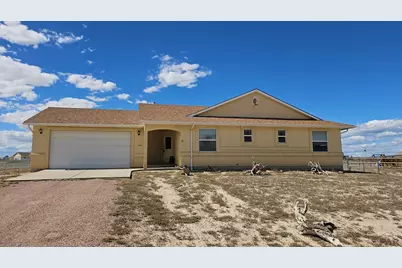 1415 N Moonbeam Dr, Pueblo West, CO 81007 - Photo 1