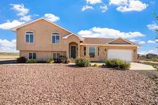1337 E Kiva Dr, Pueblo West, CO 81007 - Photo 1
