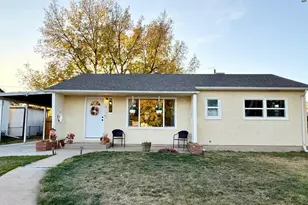 1811 Lynwood Ln, Pueblo, CO 81005 - Photo 1