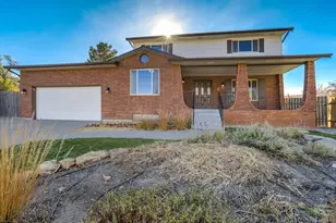 6 Strawflower Ct, Pueblo, CO 81001 - Photo 1