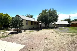 806 E Mesa Ave, Pueblo, CO 81006 - Photo 1