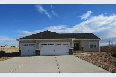 425 E Chadwick Dr, Pueblo West, CO 81007 - Photo 1