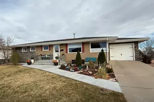 4022 Hillside Dr, Pueblo, CO 81008 - Photo 1