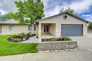 433 W Fairway Dr, Pueblo West, CO 81007 - Photo 1