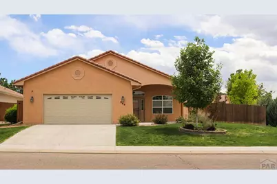 964 Peachcrest Dr, Pueblo, CO 81005 - Photo 1