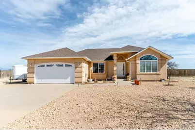 603 E Tanager Dr, Pueblo, CO 81007 - Photo 1