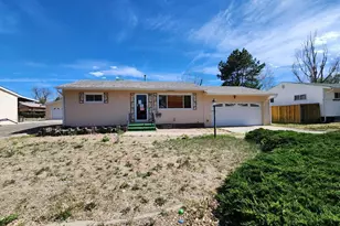 48 Caledonia Rd, Pueblo, CO 81001 - Photo 1