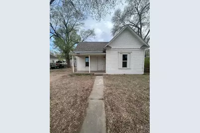 509 Oak St, Lamar, CO 81052 - Photo 1