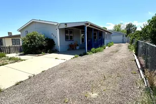 232 E Rolling Hills Dr, Pueblo, CO 81007 - Photo 1