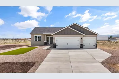 545 N Idledale Dr, Pueblo West, CO 81007 - Photo 1