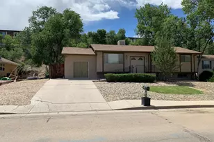2215 Montezuma Dr, Pueblo, CO 81003 - Photo 1