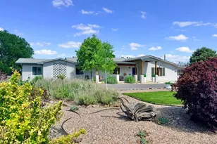 1038 Meadow Ln, Pueblo, CO 81006 - Photo 1