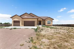 422 S Gilia Dr, Pueblo, CO 81007 - Photo 1