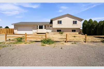 211 E Abarr Dr, Pueblo, CO 81007 - Photo 1
