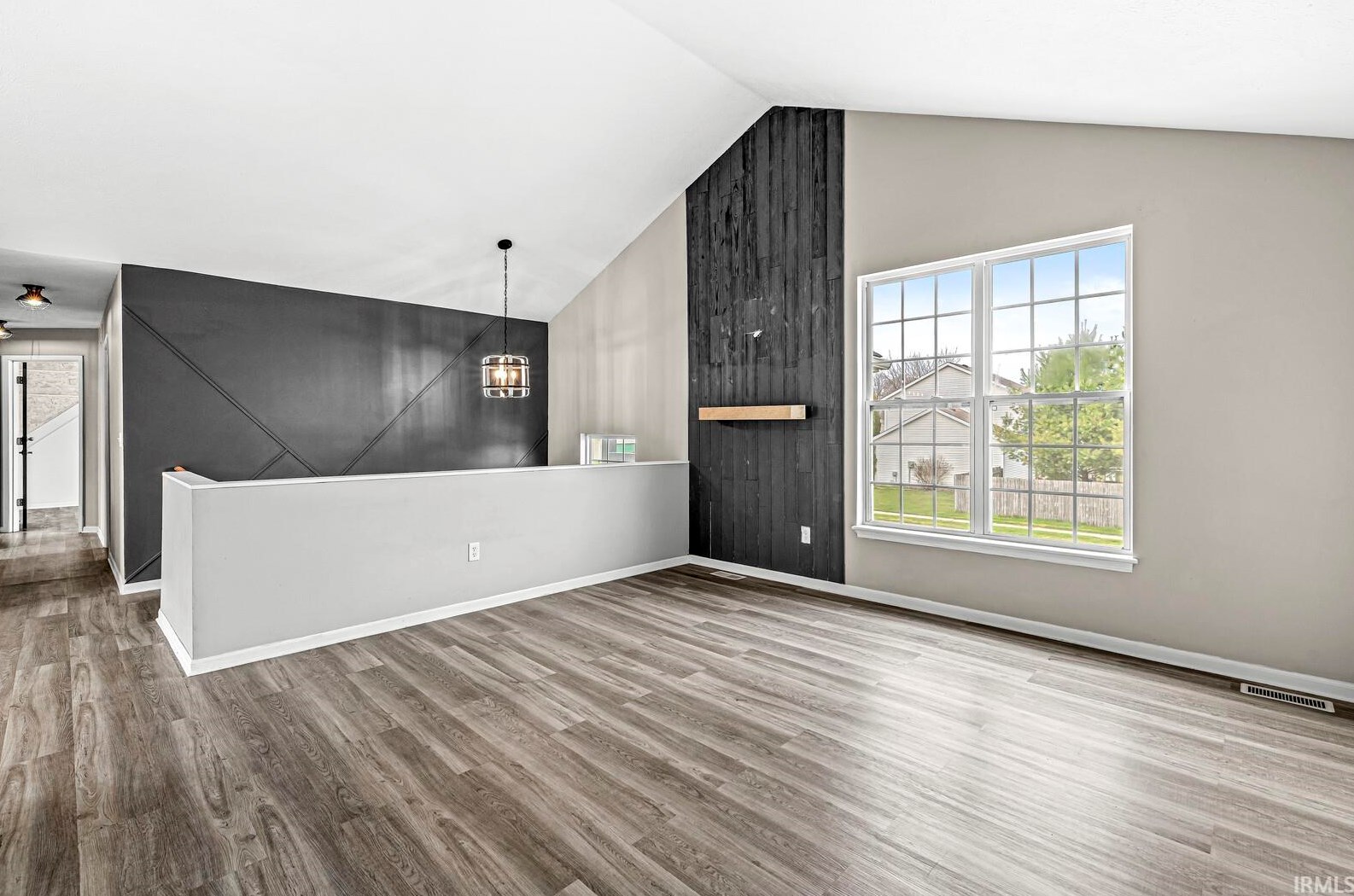 4042 Shawnee Dr, Goshen, IN 46526