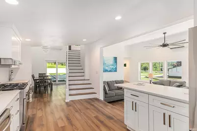 10559 Jefferson Boulevard, Osceola, IN 46561 - Photo 7