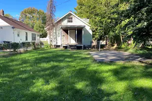 1514 Van Buren St, South Bend, IN 46628 - Photo 15