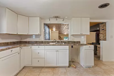 114 S Grand Street, Lakeville, IN 46536 - Photo 13