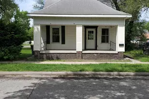 1611 7th St, Elkhart, IN 46516 - Photo 1
