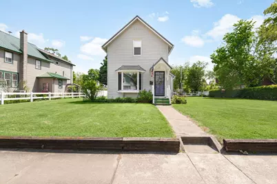 913 Cedar Street, Elkhart, IN 46514 - Photo 1