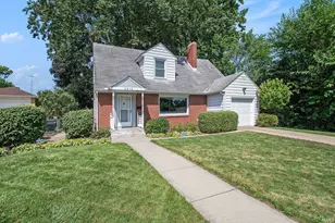 2915 Erskine Blvd, South Bend, IN 46614 - Photo 1