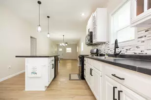 421 N Grandview Ave, South Bend, IN 46619 - Photo 13