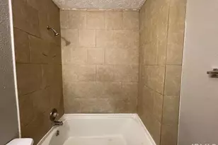1337 N Adams St, South Bend, IN 46628 - Photo 7
