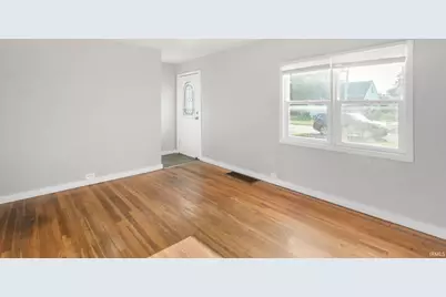 1015 Birchwood Avenue, South Bend, IN 46619 - Photo 5
