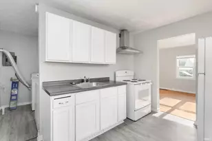 1015 Birchwood Ave, South Bend, IN 46619 - Photo 7