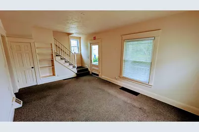 607 W Lincolnway Highway, Mishawaka, IN 46544 - Photo 3