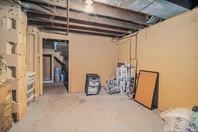 805 Miner Street, South Bend, IN 46617 - Photo 17