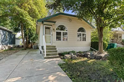 313 W 13th Street, Mishawaka, IN 46544 - Photo 1