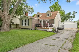 804 W 15th St, Mishawaka, IN 46544 - Photo 1