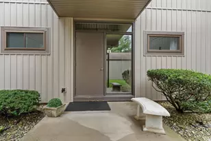 2017 Waterview Ct, South Bend, IN 46637 - Photo 1