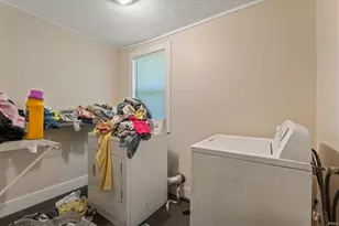 542 W 4th St, Mishawaka, IN 46544 - Photo 13