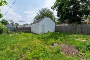 1722 Nash St, South Bend, IN 46613 - Photo 27