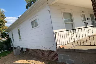 1722 Nash St, South Bend, IN 46613 - Photo 7