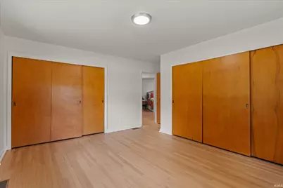 2121 E Madison Street, South Bend, IN 46617 - Photo 29