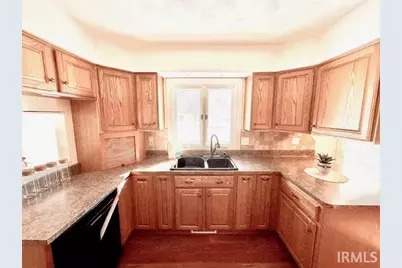 12909 Tyler Road, Lakeville, IN 46536 - Photo 15