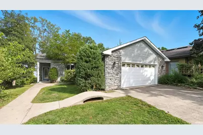 1506 E Country Club Drive, Warsaw, IN 46580 - Photo 1