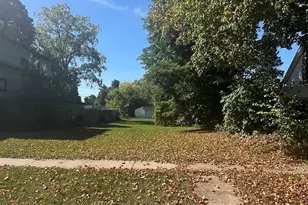 1105 S 35th St, South Bend, IN 46615 - Photo 1