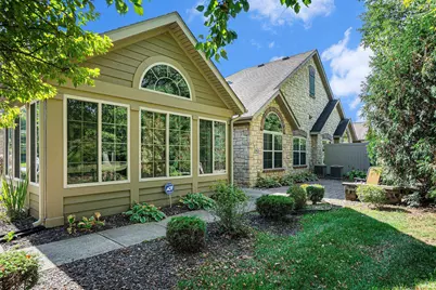 912 Dublin Drive, Mishawaka, IN 46545 - Photo 1