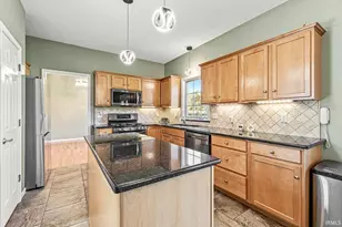 22153 Northwood Hills Blvd, South Bend, IN 46628 - Photo 13