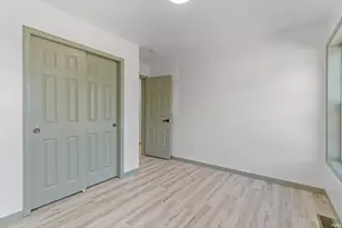 2933 Colonial Dr, Mishawaka, IN 46545 - Photo 3