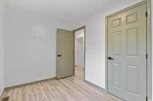 2933 Colonial Dr, Mishawaka, IN 46545 - Photo 35