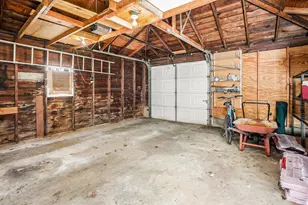 1015 E Broadway St, Mishawaka, IN 46545 - Photo 9